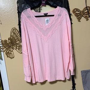 #031 size 0 Torrid NWT oversized Pink Lace Long Sleeve thermal like Top